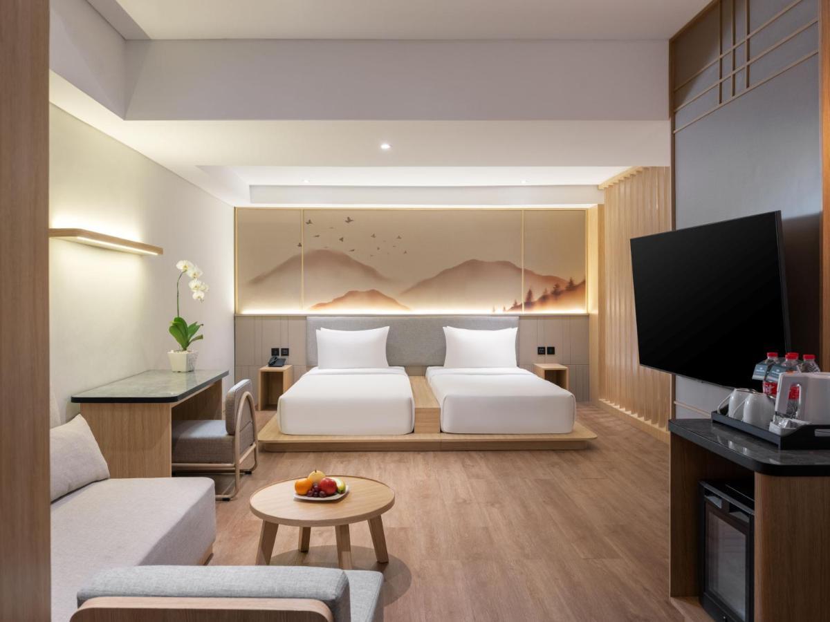 Hotel Santika Pasirkaliki Бандунг Екстериор снимка